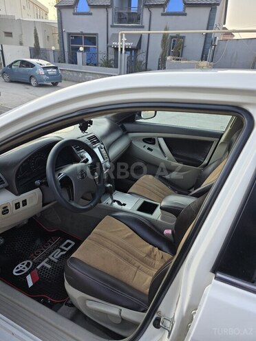 Toyota Camry-3