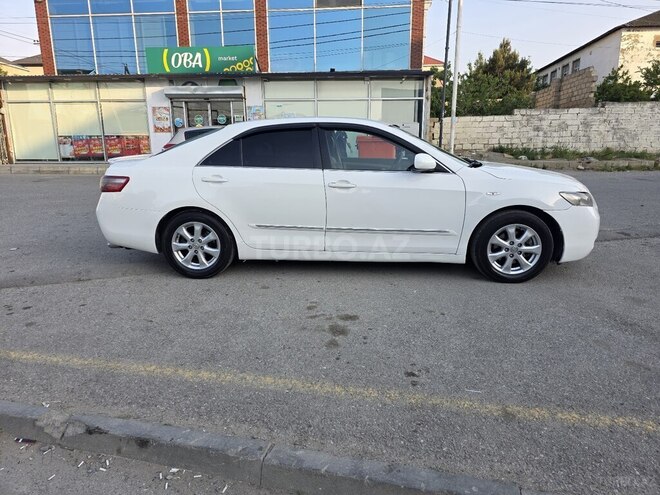 Toyota Camry-7