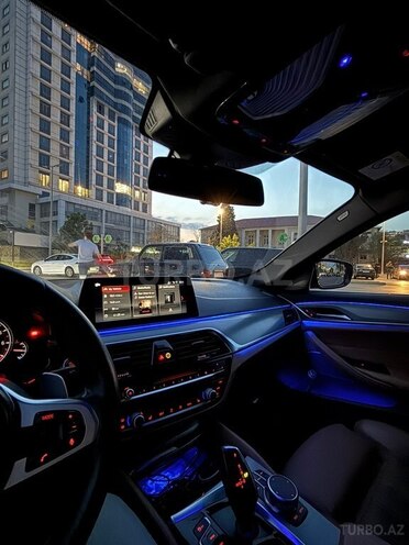 BMW 530-8