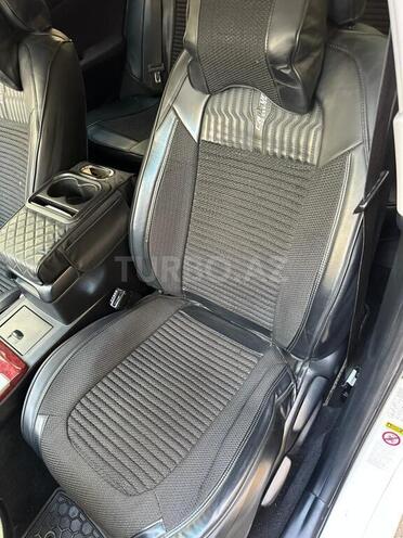 Toyota Camry-16
