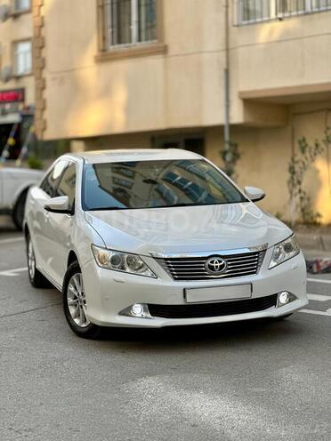 Toyota Camry-1