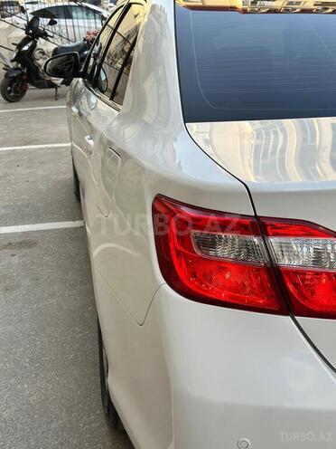 Toyota Camry-10