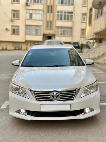 Toyota Camry-9