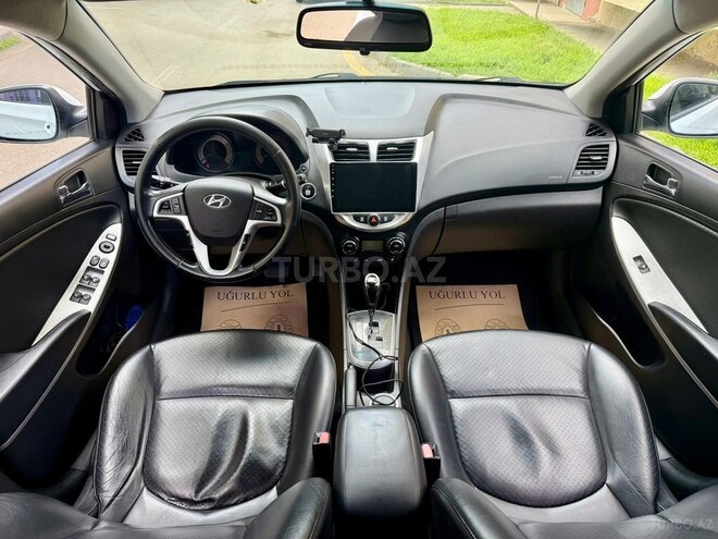Hyundai Accent-8