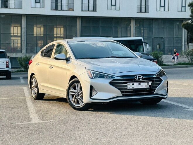 Hyundai Elantra-5