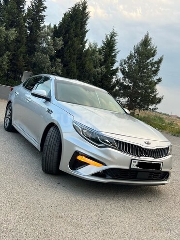 Kia Optima-4