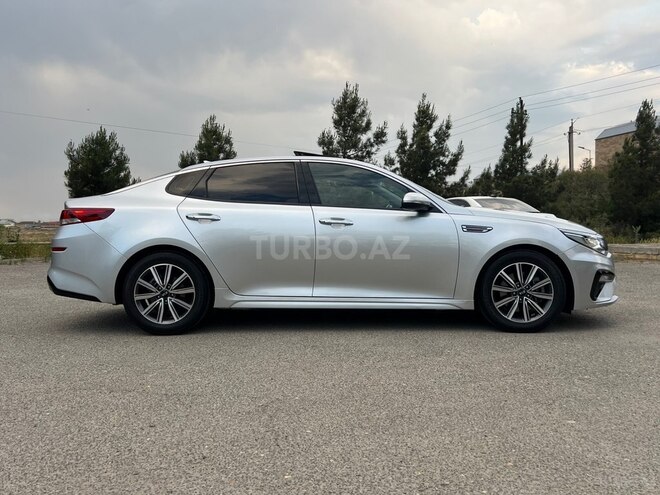 Kia Optima-12