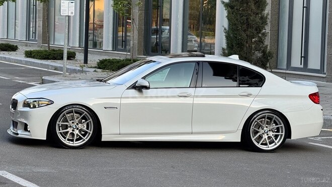 BMW 528-8