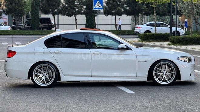 BMW 528-9