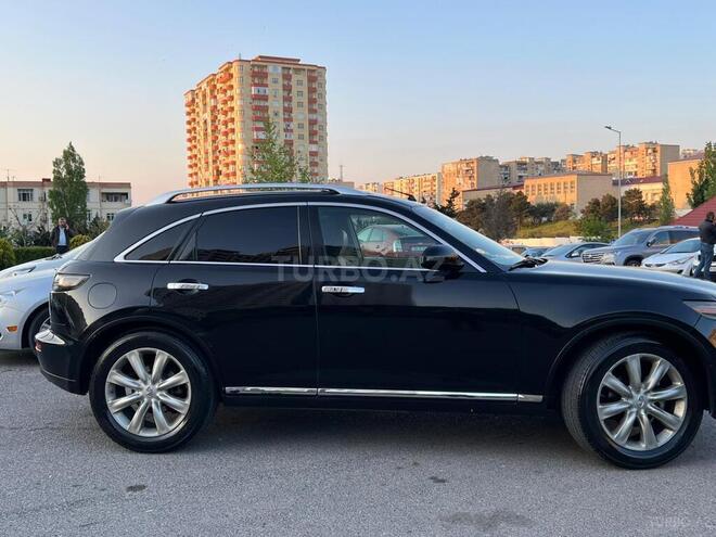 Infiniti FX35-3