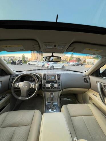 Infiniti FX35-9
