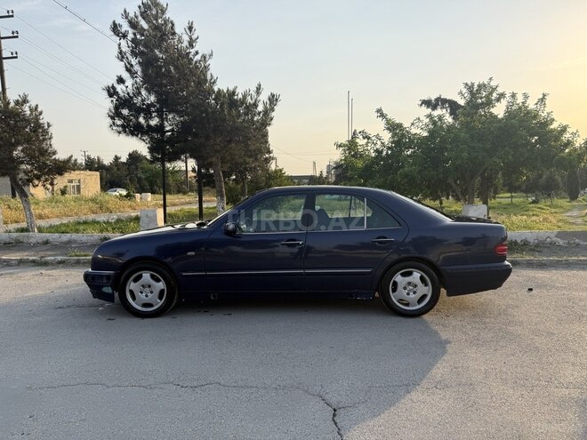 Mercedes E 200-6