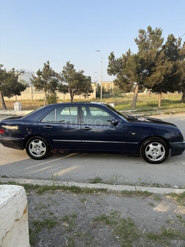Mercedes E 200-7