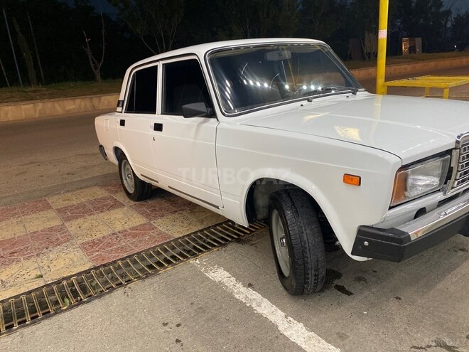 LADA (VAZ) 2107-4
