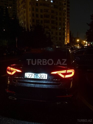 Hyundai Sonata-5