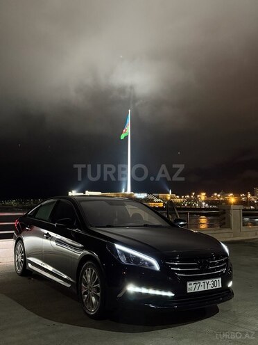 Hyundai Sonata-1