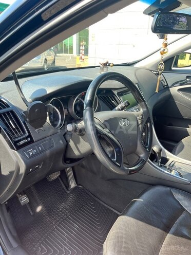 Hyundai Sonata-10