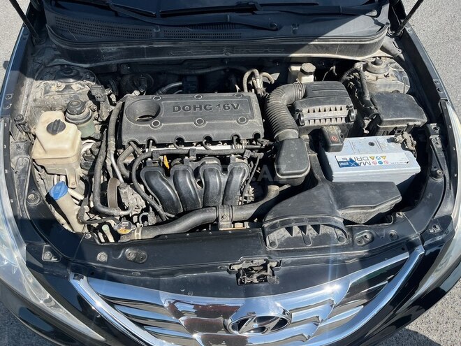 Hyundai Sonata-19