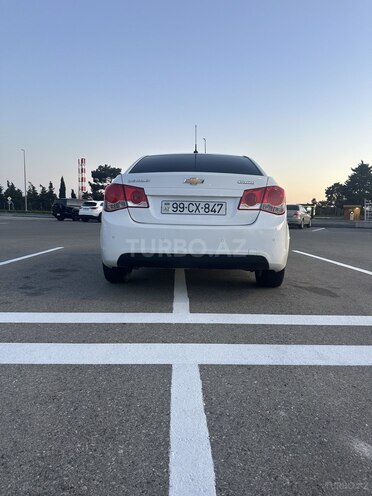 Chevrolet Cruze-13
