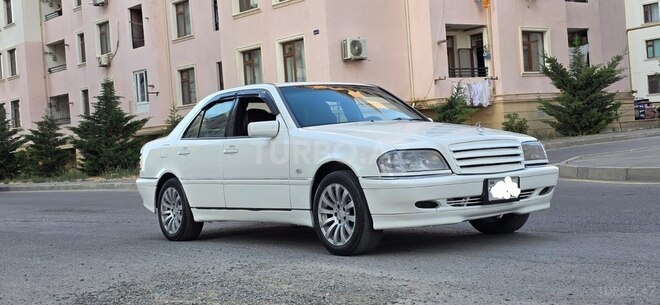 Mercedes C 240-6