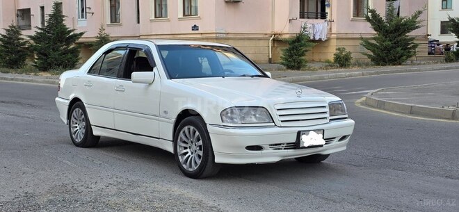 Mercedes C 240-3