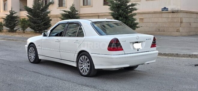 Mercedes C 240-9