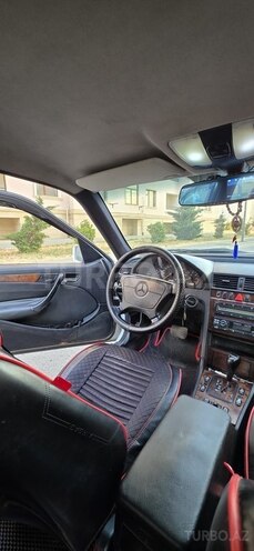 Mercedes C 240-13