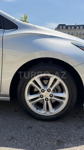 Chevrolet Cruze-10