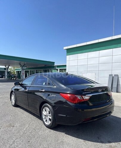 Hyundai Sonata-6