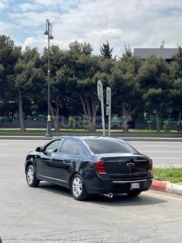 Chevrolet Cobalt-13