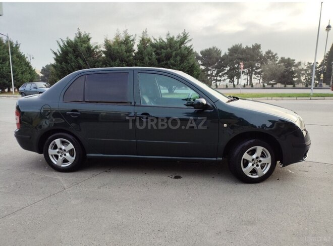 Skoda Fabia-2