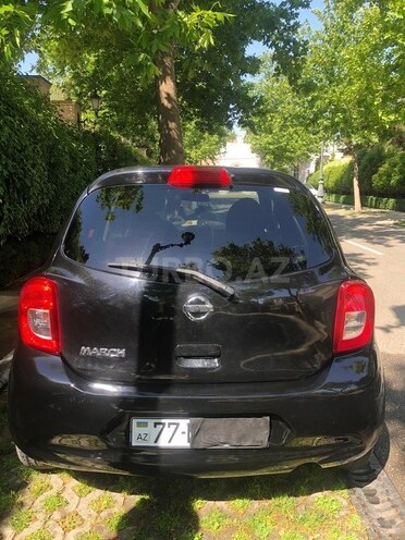 Nissan March-5