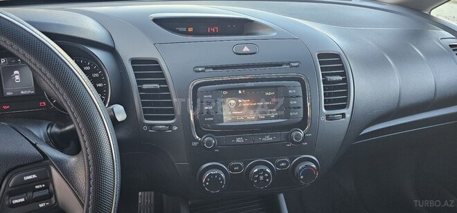 Kia Forte-10