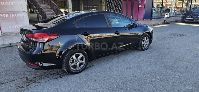 Kia Forte-13