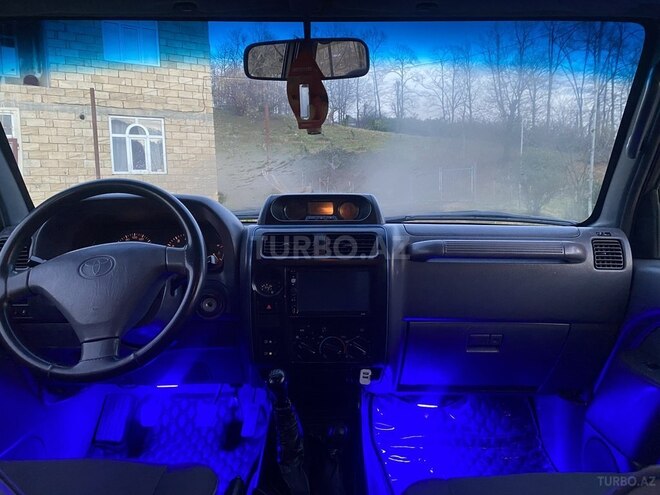 Toyota Land Cruiser Prado-9
