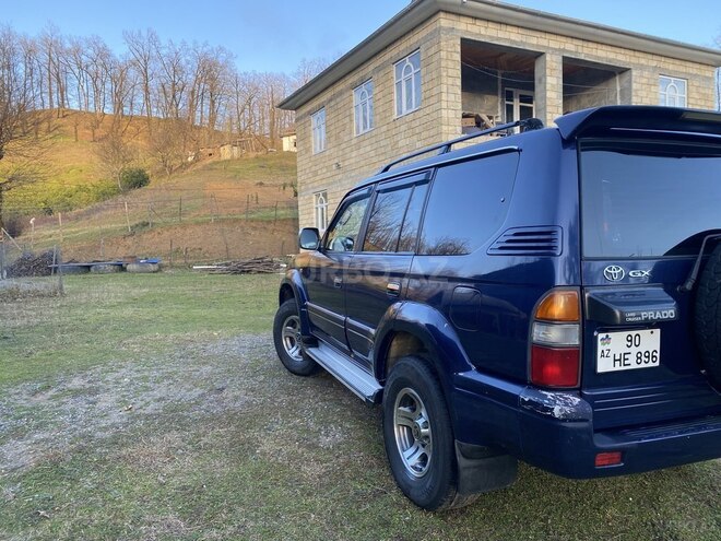Toyota Land Cruiser Prado-6