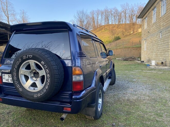 Toyota Land Cruiser Prado-7