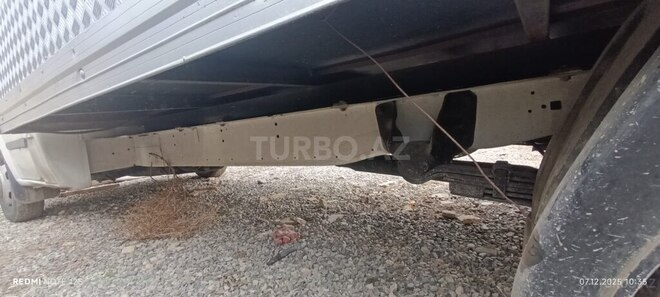 Ford Transit-4