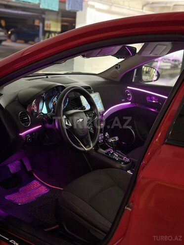 Chevrolet Cruze-11