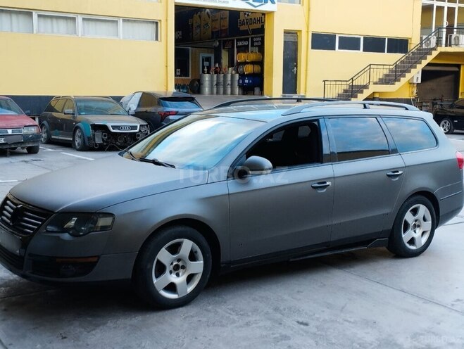 Volkswagen Passat-1