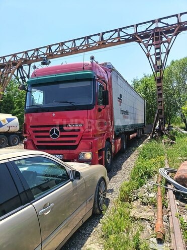 Mercedes Actros 1841-4