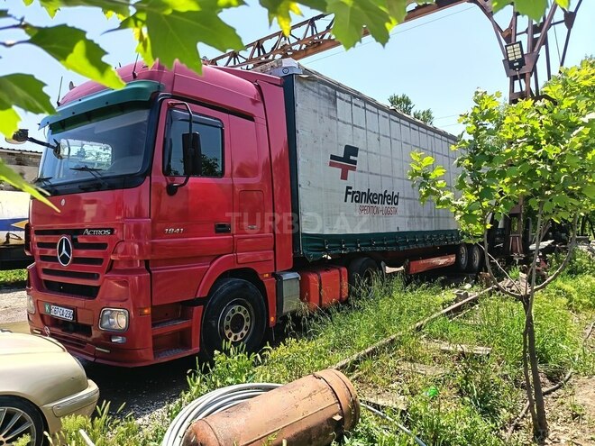 Mercedes Actros 1841-3