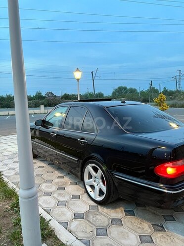 Mercedes E 240-7