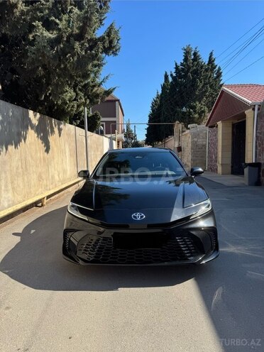 Toyota Camry-1