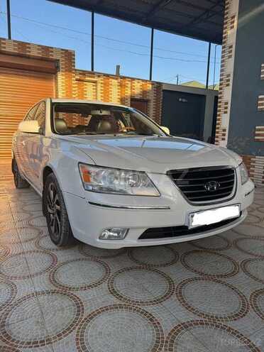 Hyundai Sonata-1