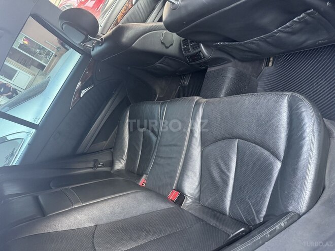 Mercedes E 240-6
