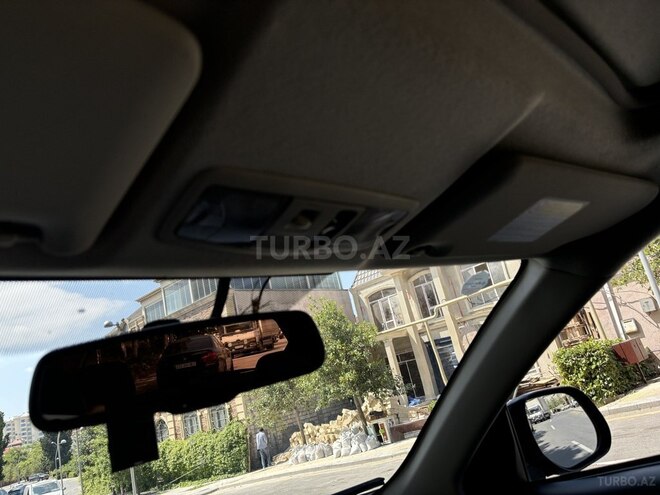 Mitsubishi Outlander-8