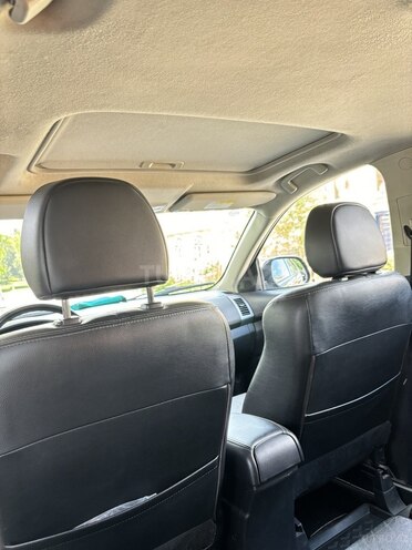 Mitsubishi Outlander-6