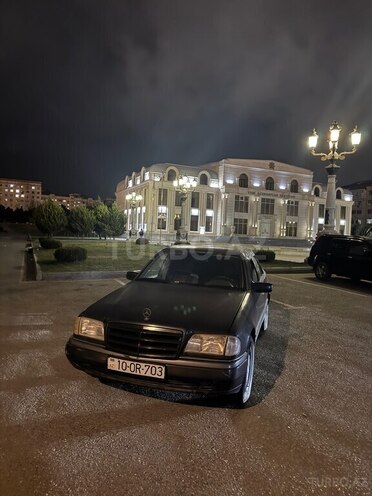 Mercedes C 200-1