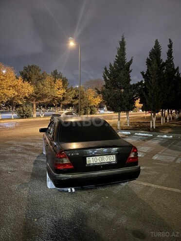 Mercedes C 200-4